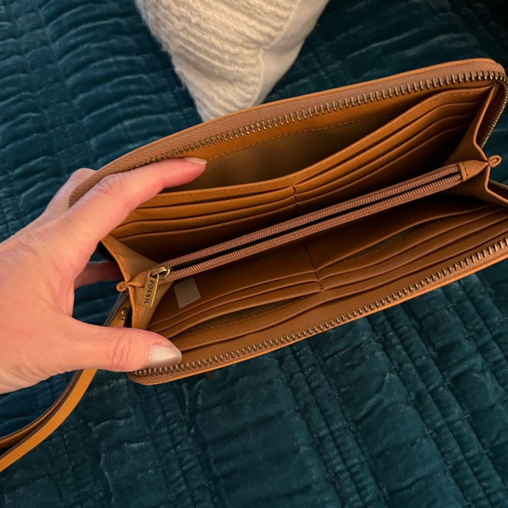 Fossil Wallet/Wristlet - image 2